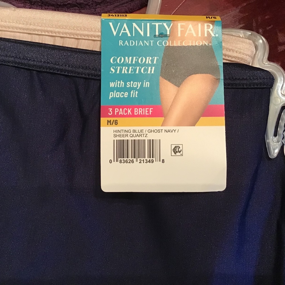Vanity Fair Briefs, Sz 6, NWT